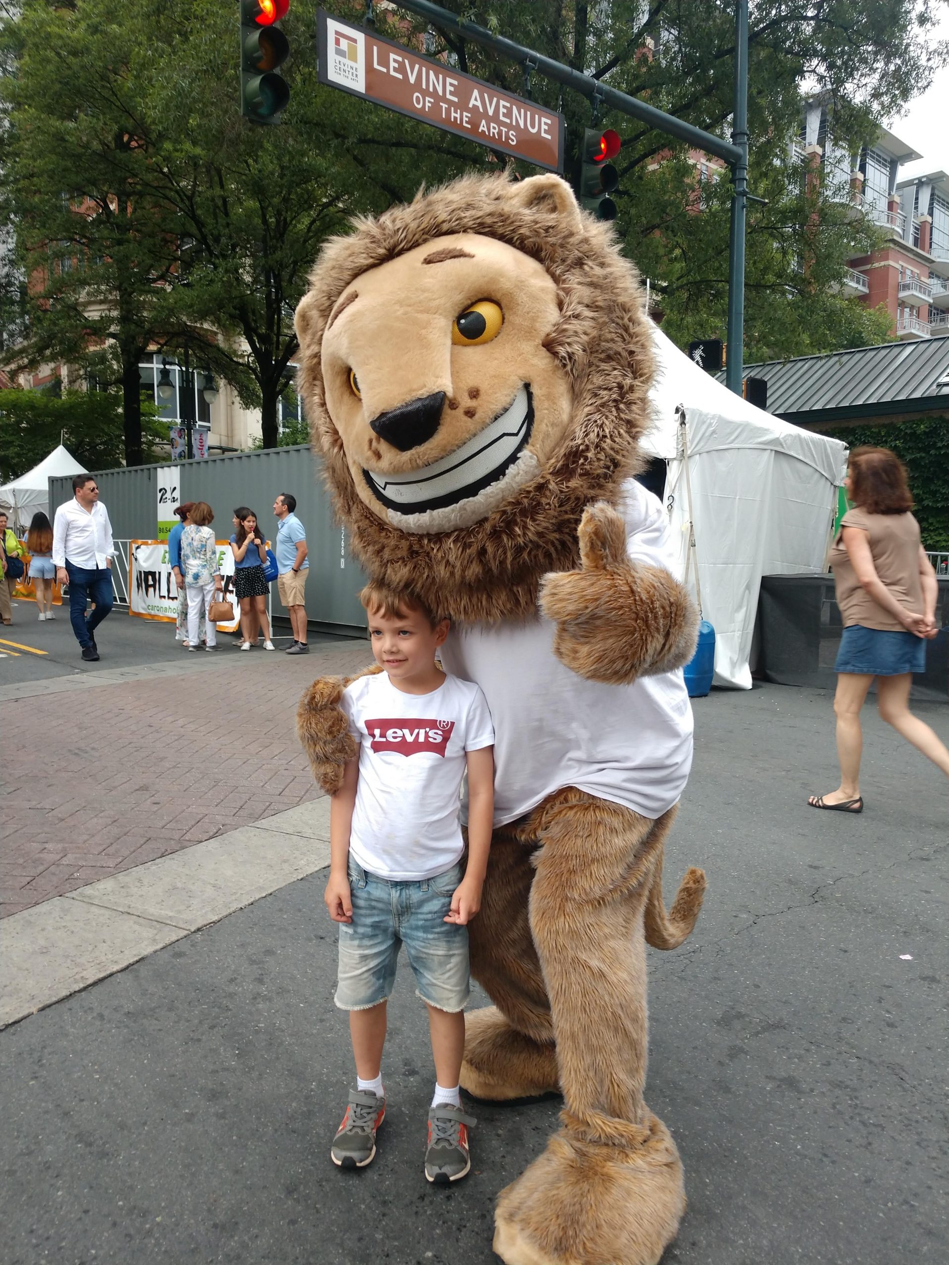 Characters Leo the Lion 2019 (4)