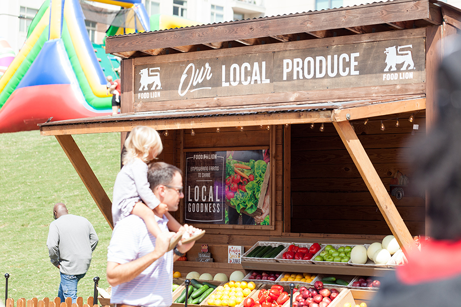 Food Lion Farm Stand 3 (Miranda Reger Photography)