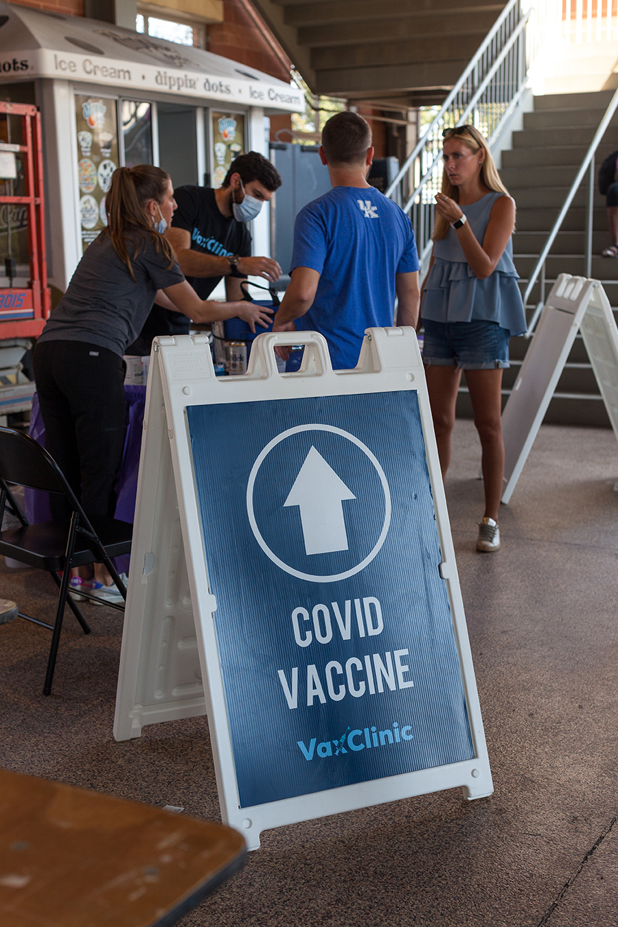 Vax Clinic 6 (Miranda Reger Photography)